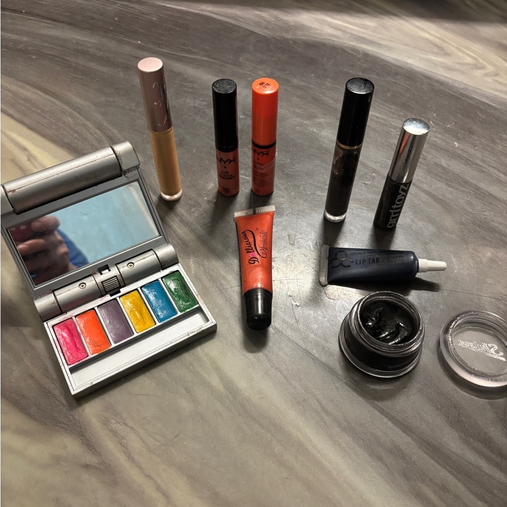 Lot of 9 lip glosses black orange NYX Sebastian Fredrick’s of Hollywood etc